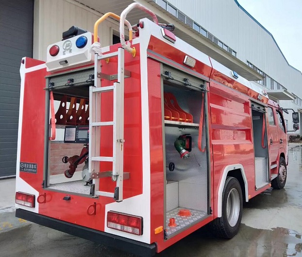 东风多利卡泡沫消防车（5吨）|东风国六小型水泡两用消防车